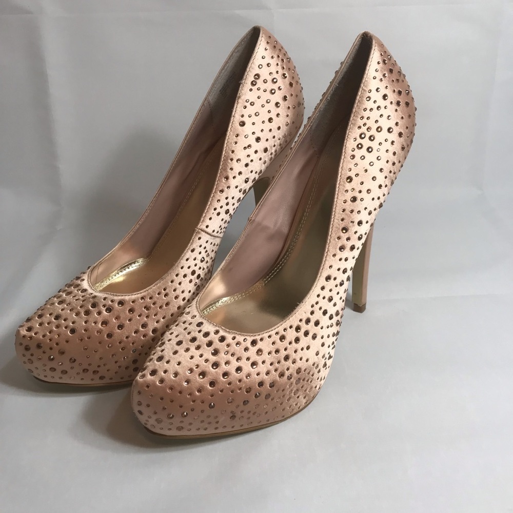 ❌SOLD Bakers sz 11 studded pink platform heels